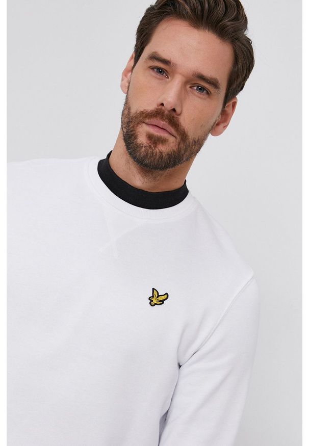 Lyle & Scott Bluza bawełniana męska kolor biały gładka. Okazja: na co dzień. Kolor: biały. Materiał: bawełna. Wzór: gładki. Styl: casual