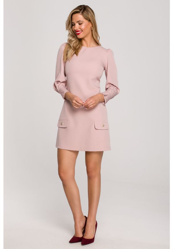 MOE - Minimalistyczna Sukienka z Ozdobnymi Guzikami - Różowa. Kolor: różowy. Materiał: poliester, elastan