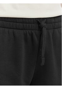 Under Armour Szorty sportowe Rival Fleece Short 1382723-001 Czarny Loose Fit. Kolor: czarny. Materiał: bawełna #5