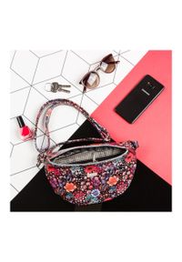 Saszetka nerka damska w kwiaty PAOLO PERUZZI Z-15-W. Kolor: czarny. Wzór: kwiaty. Materiał: skórzane #1