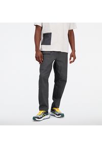 Spodnie męskie New Balance MP31529ACK – czarne. Kolor: czarny. Materiał: bawełna, materiał, nylon