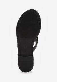 Renee - Czarne Płaskie Japonki Minimalistyczne z Paskiem z Imitacji Skóry Doriemala. Okazja: na co dzień. Kolor: czarny. Materiał: skóra. Sezon: lato. Obcas: na płaskiej podeszwie. Styl: wakacyjny, casual #3