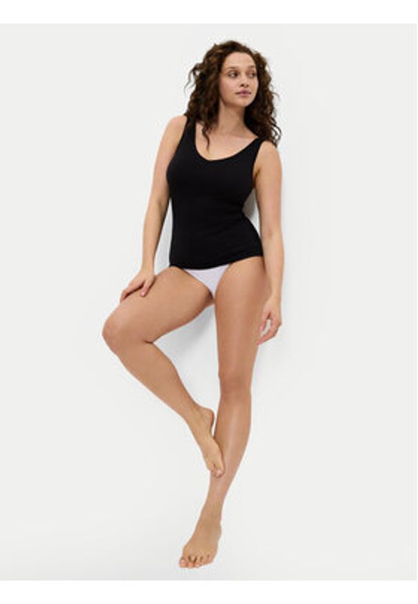 Triumph Top Sense Of Modal 10224796 Czarny Slim Fit. Kolor: czarny. Materiał: syntetyk