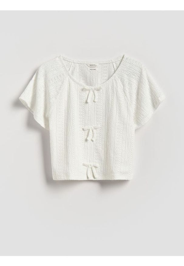 Reserved - Bluzka z kokardami - złamana biel. Typ kołnierza: kokarda. Materiał: dzianina