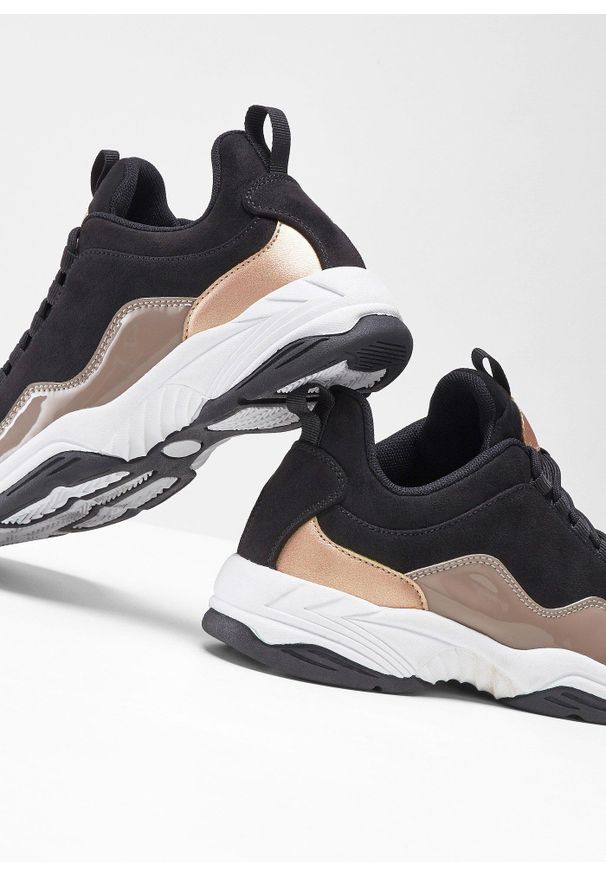 bonprix - Sneakersy chunky. Kolor: czarny. Materiał: materiał