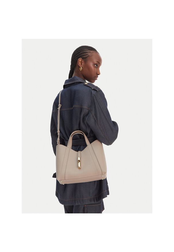 Torebka Furla. Kolor: beżowy