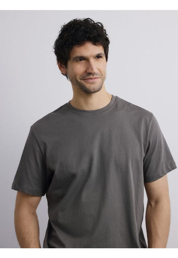 Reserved - T-shirt regular z bawełny - szary. Kolor: szary. Materiał: bawełna