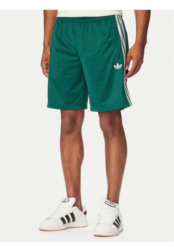 Adidas - adidas Szorty sportowe Firebird KE1376 Zielony Regular Fit. Kolor: zielony. Materiał: syntetyk. Styl: sportowy