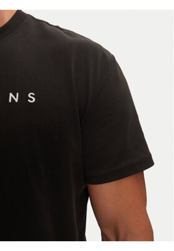 Tommy Jeans T-Shirt Linear Logo DM0DM20744 Czarny Regular Fit. Kolor: czarny. Materiał: bawełna