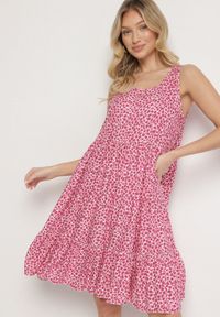 Born2be - Ciemnoróżowa Bawełniana Sukienka Bez Rękawów w Kolorowe Plamki Nattelle. Okazja: na co dzień. Kolor: różowy. Materiał: bawełna. Długość rękawa: bez rękawów. Wzór: kolorowy. Styl: elegancki, casual, klasyczny #1