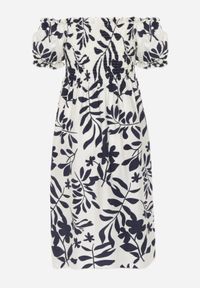 Born2be - Niebieska Wiskozowa Sukienka Hiszpanka w Kwiatowy Wzór Berinira. Okazja: na co dzień. Typ kołnierza: dekolt hiszpanka. Kolor: niebieski. Materiał: wiskoza. Wzór: kwiaty. Sezon: lato. Typ sukienki: z odkrytymi ramionami, proste. Styl: casual, elegancki #4