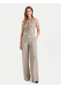 Guess Spodnie materiałowe W5YB02 WH5N2 Beżowy Regular Fit. Kolor: beżowy. Materiał: syntetyk