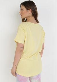 Born2be - Żółty T-shirt Ammi. Kolor: żółty. Materiał: bawełna, dzianina, elastan. Długość rękawa: krótki rękaw. Długość: krótkie #4