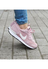 Buty lifestyle damskie Nike Venture Runner CK2948-601. Kolor: różowy #2