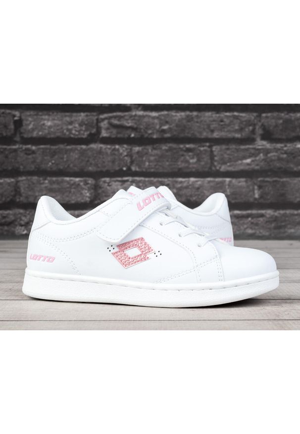 LOTTO - Buty dziecięce sportowe na rzep Lotto JAMBOL. Zapięcie: rzepy. Kolor: różowy, wielokolorowy, biały. Sport: turystyka piesza