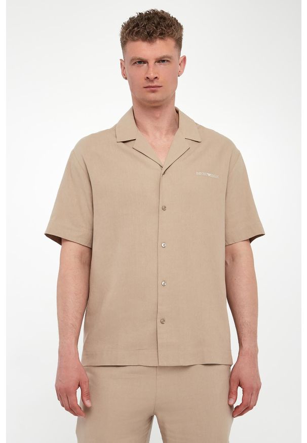 Emporio Armani Swimwear - Koszula męska z krótkim rękawem EMPORIO ARMANI SWIMWEAR. Długość rękawa: krótki rękaw. Długość: krótkie