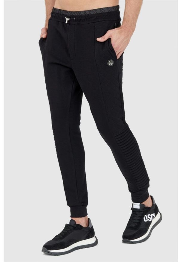 Philipp Plein - PHILIPP PLEIN Czarny pikowany dres męski. Kolor: czarny. Materiał: dresówka. Sport: bieganie