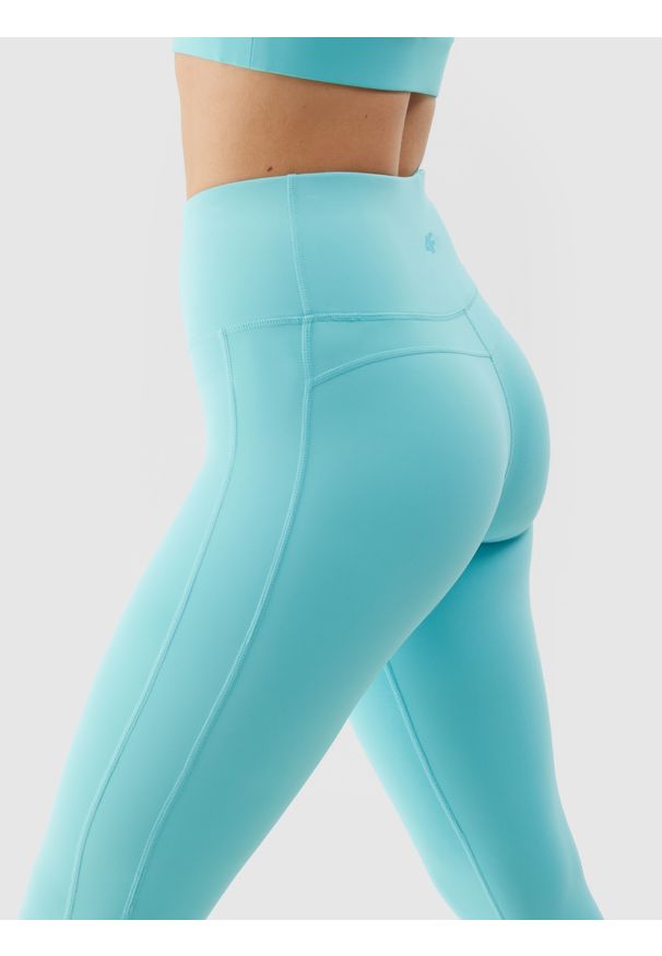 4f - 4F Legginsy treningowe szybkoschnące damskie - niebieskie XXL. Stan: podwyższony. Kolor: niebieski. Materiał: dzianina, elastan, włókno, syntetyk, materiał. Długość: do kostek. Wzór: gładki, jednolity, ze splotem. Sport: fitness