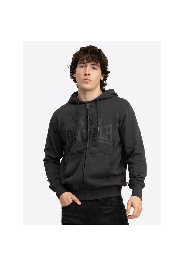 Bluza z kapturem Lonsdale Krafty. Typ kołnierza: kaptur. Kolor: szary, wielokolorowy, czarny. Materiał: bawełna. Sezon: zima