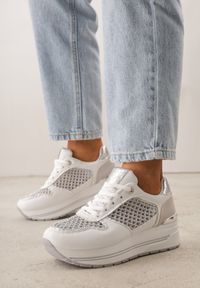 Born2be - Białe Sneakersy na Grubej Podeszwie z Siateczkowymi i Metalicznymi Wstawkamu Sewtira. Kolor: biały. Materiał: jeans #1