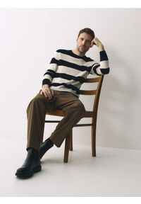 Reserved - Sweter z wełny merino - granatowy. Kolor: niebieski. Materiał: wełna #1