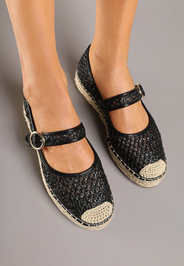 Renee - Czarne Espadryle z Plecionki z Ozdobnym Noskiem Sprzączką i Wkładką ze Skóry Eranwena. Okazja: na co dzień. Zapięcie: sprzączka. Kolor: czarny. Materiał: skóra. Wzór: aplikacja. Sezon: lato. Styl: elegancki, casual