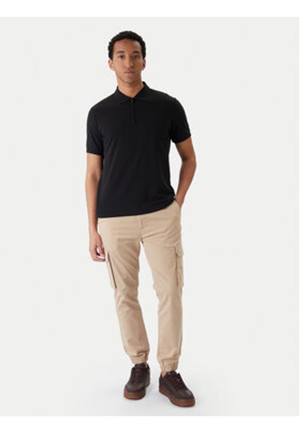 Calvin Klein Jeans Joggery Comfort LV04RD608G Brązowy Skinny Fit. Kolor: brązowy. Materiał: bawełna