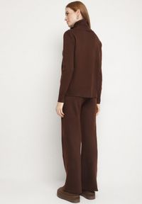 Born2be - Brązowy Dzianinowy Komplet z Wełną i Bawełną Spodnie i Sweter z Golfem Errele. Kolor: brązowy. Materiał: dzianina, wełna, bawełna #2