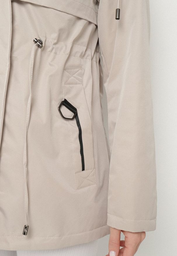 Born2be - Beżowa Kurtka Parka Dwustronna Korilea. Okazja: na co dzień. Kolor: beżowy. Wzór: gładki. Styl: casual, elegancki, klasyczny