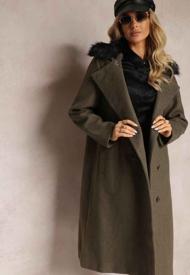 Renee - Ciemnozielony Płaszcz Amatheris. Kolor: zielony. Materiał: jeans, futro, poliester, materiał. Długość: długie