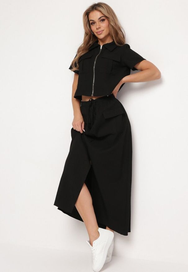 Born2be - Czarny Komplet Utility Koszulka z Suwakiem Spódnica z Gumką w Pasie i Rozcięciem Clavia. Kolor: czarny