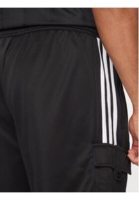 Adidas - adidas Szorty sportowe Tiro IM2911 Czarny Regular Fit. Kolor: czarny. Materiał: syntetyk. Styl: sportowy #5
