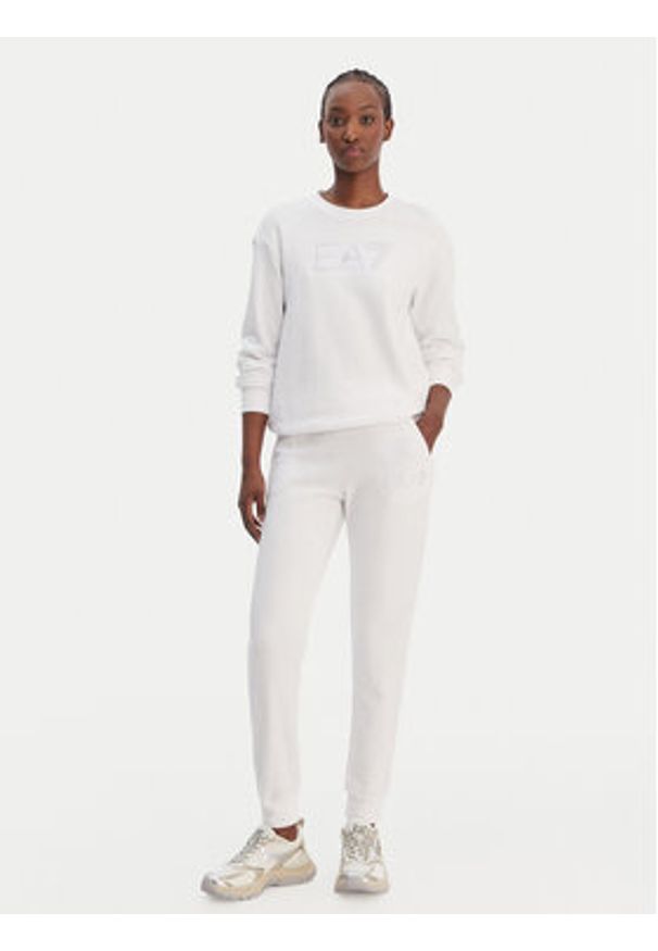 EA7 Emporio Armani Bluza 7W000953 AF15831 U0002 Biały Regular Fit. Kolor: biały. Materiał: syntetyk
