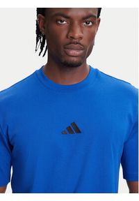 Adidas - adidas T-Shirt Essentials Small Logo JF1094 Niebieski Regular Fit. Kolor: niebieski. Materiał: bawełna #3