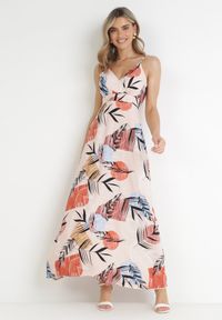 Born2be - Różowa Rozkloszowana Sukienka Maxi z Kopertowym Dekoltem Gianina. Typ kołnierza: dekolt kopertowy. Kolor: różowy. Długość rękawa: na ramiączkach. Wzór: paski. Typ sukienki: kopertowe. Długość: maxi #3