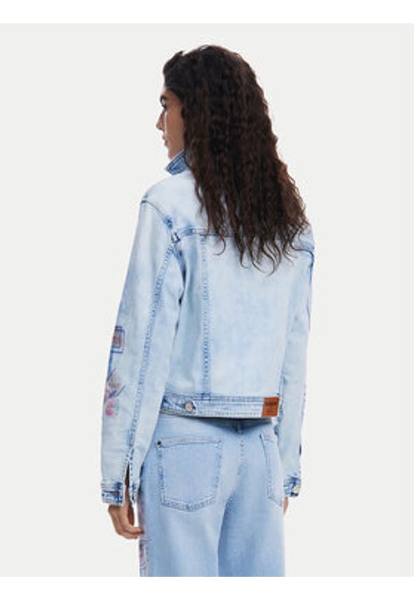 Desigual Kurtka jeansowa Los Angeles 25SWED03 Niebieski Regular Fit. Kolor: niebieski. Materiał: bawełna