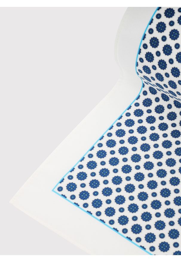 Pako Lorente - PAKO LORENTE – Biała poszetka w mikrowzór. Kolor: biały. Materiał: poliester