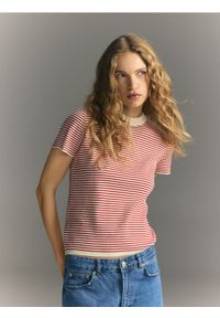 Reserved - Bawełniany t-shirt w paski - czerwony. Kolor: czerwony. Materiał: bawełna. Wzór: paski