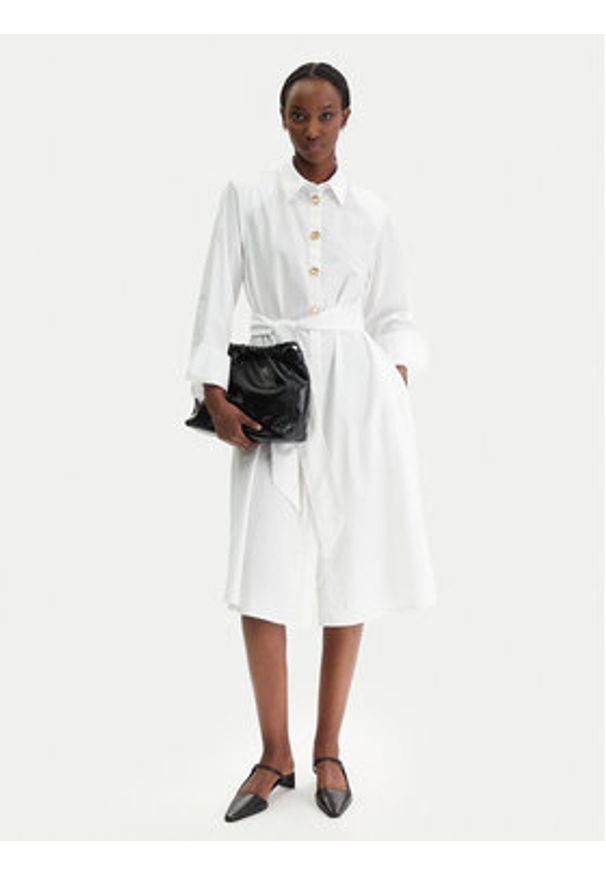 Karl Lagerfeld - KARL LAGERFELD Sukienka koszulowa B1W13026 Biały Regular Fit. Typ kołnierza: dekolt w karo. Kolor: biały. Materiał: bawełna. Typ sukienki: koszulowe