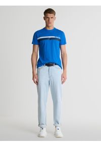 Big-Star - Koszulka męska z nadrukiem na piersi niebieska Eskiletter 401. Okazja: na co dzień. Kolor: niebieski. Materiał: dzianina, jeans, bawełna. Wzór: nadruk. Styl: casual, elegancki #6