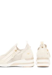 Mustang Sneakersy 1378-401 Beżowy. Kolor: beżowy. Materiał: materiał #2