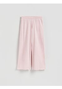 Reserved - Spodnie dresowe z szerokimi nogawkami - pastelowy róż. Kolor: różowy. Materiał: dresówka #1