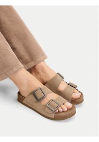 G-Star RAW - G-Star Raw Klapki CWB-WS-1128-50-S Beżowy. Kolor: beżowy. Materiał: skóra, zamsz #8