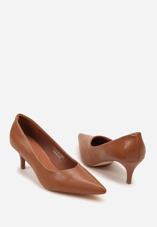 Born2be - Brązowe Czółenka Vices na Kaczuszce z Wkładką ze Skóry Naturalnej Amorrise. Okazja: na co dzień. Kolor: brązowy. Materiał: skóra. Wzór: kwiaty. Obcas: na szpilce. Styl: casual, elegancki