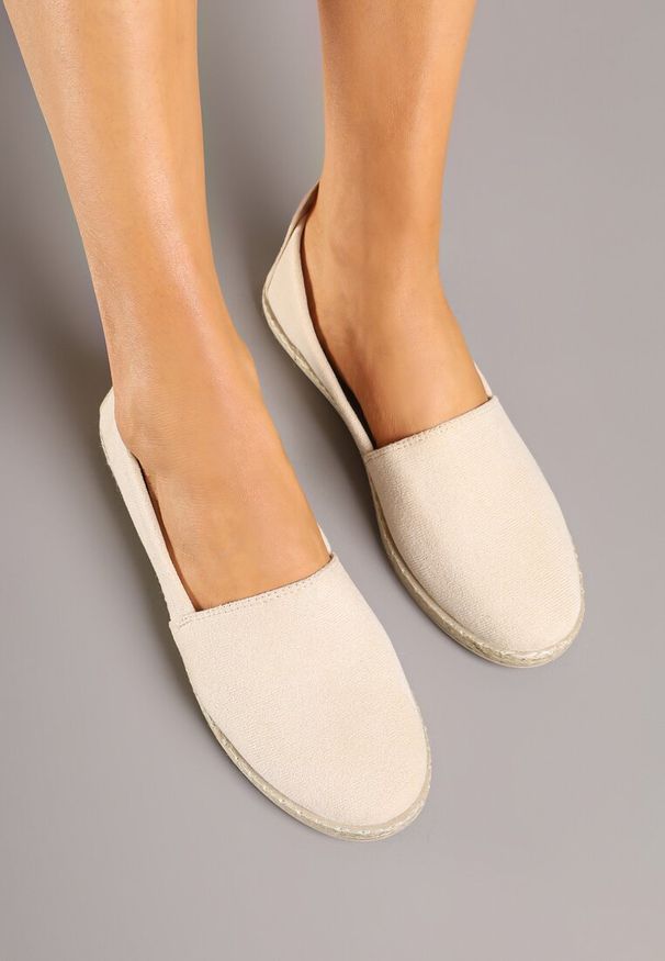 Renee - Beżowe Płaskie Espadryle z Plecionką na Podeszwie Julietae. Okazja: na co dzień. Nosek buta: okrągły. Zapięcie: bez zapięcia. Kolor: beżowy. Sezon: lato. Styl: casual, elegancki