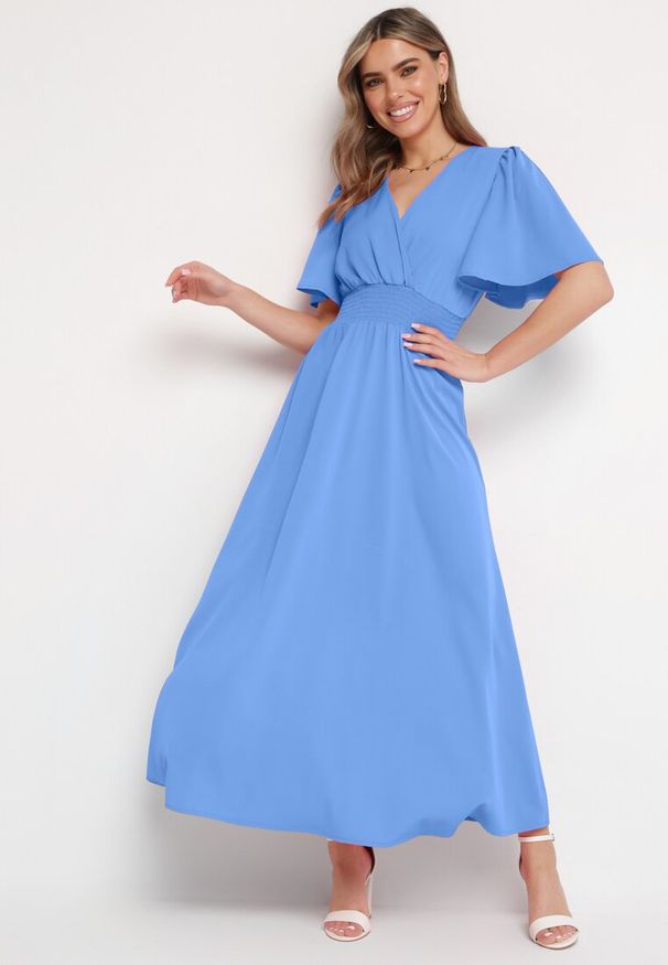 Born2be - Niebieska Sukienka z Rozkloszowanymi Rękawami Gumką w Pasie i Wiązaniem na Plecach Larielle. Okazja: na co dzień, na imprezę. Typ kołnierza: dekolt w kształcie V. Kolor: niebieski. Materiał: bawełna. Typ sukienki: proste. Styl: casual, elegancki