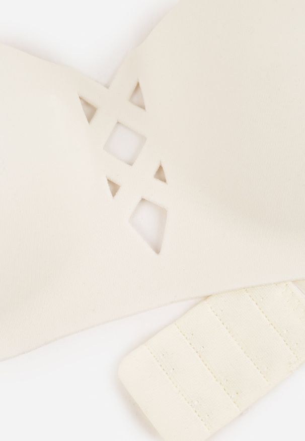 Born2be - Jasnobeżowy Gładki Biustonosz z Ozdobną Imitacją Sznurowania Azivene. Kolor: beżowy. Materiał: materiał. Wzór: gładki