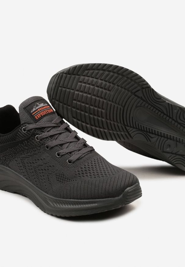 Born2be - Ciemnoszare Buty Sportowe z Siateczki na Grubej Podeszwie Sznurowane Fiomira. Okazja: na co dzień. Kolor: szary. Materiał: jeans, materiał. Szerokość cholewki: normalna