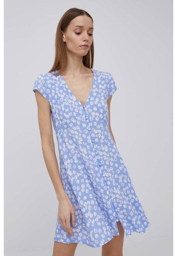 GAP sukienka mini rozkloszowana. Kolor: niebieski. Materiał: tkanina. Długość rękawa: krótki rękaw. Typ sukienki: rozkloszowane. Długość: mini