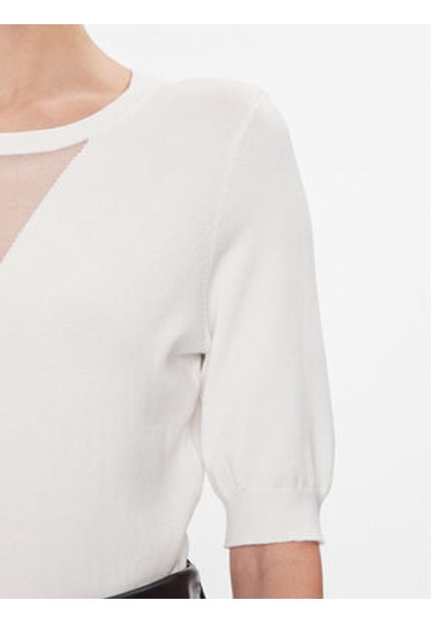 DKNY Sweter P2JSAXA5 Biały Regular Fit. Kolor: biały. Materiał: wiskoza